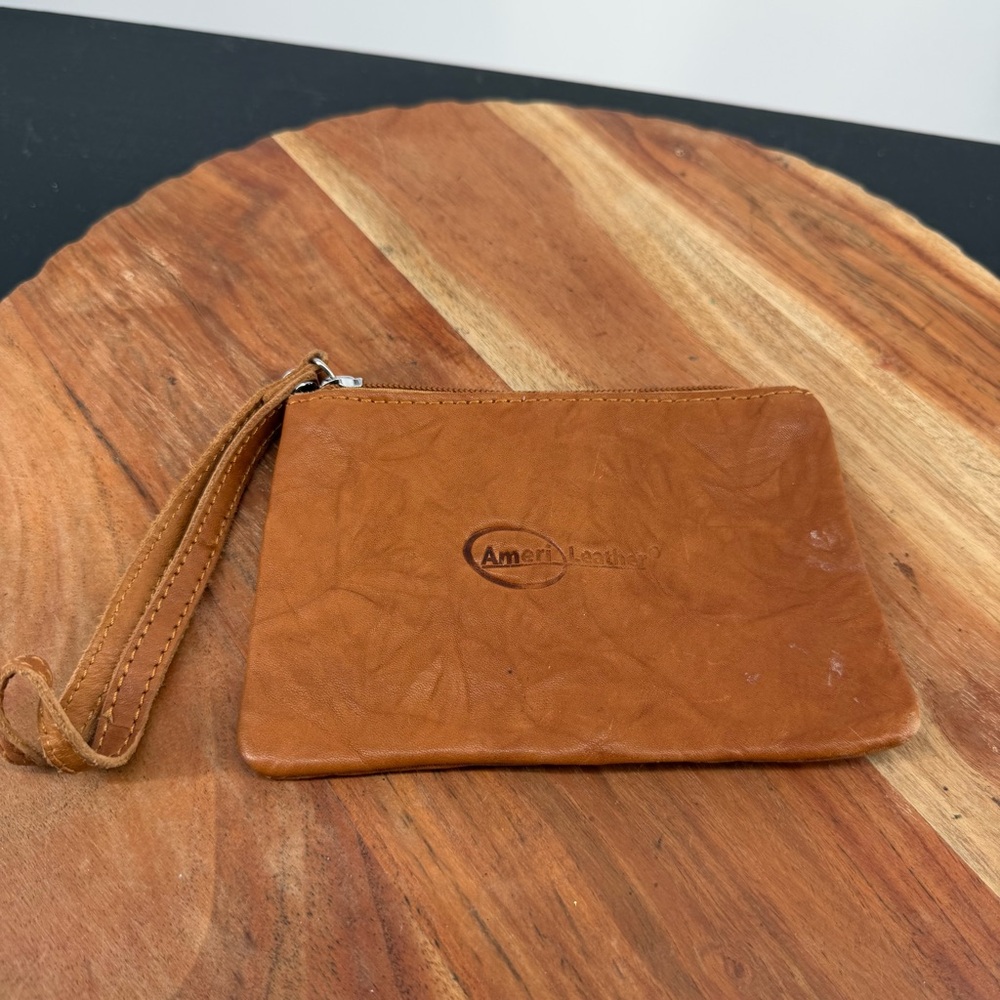 Ameri Leather‎ brown leather wristlet
